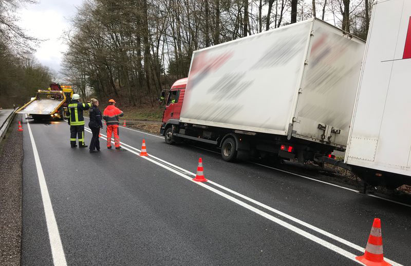 Unfall eines Lastzuges auf der L512